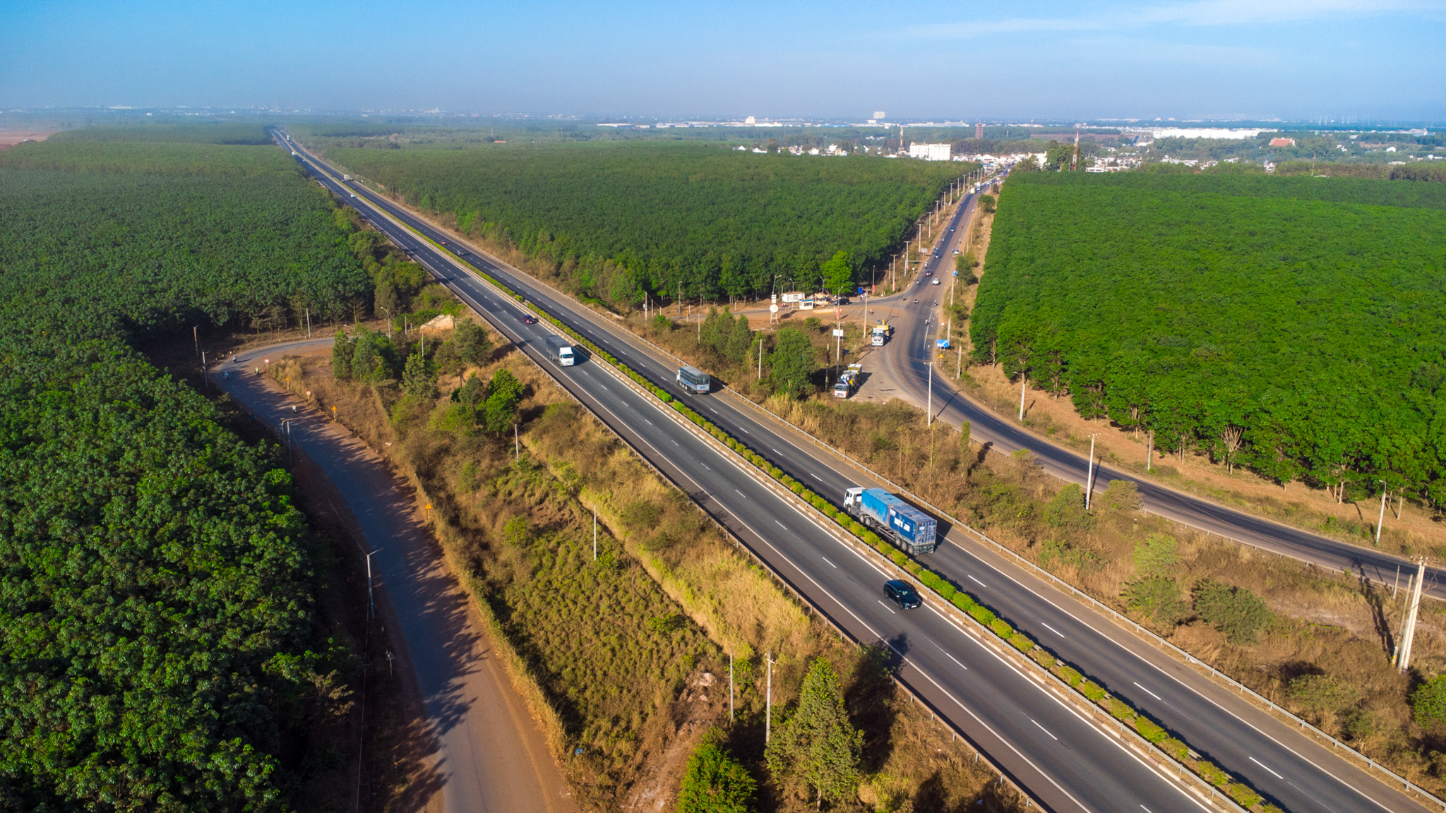 Không phải đất cứ gần sân bay, metro, cao tốc là tăng giá: Chuyên gia chỉ thẳng yếu tố bất ngờ - Ảnh 7.