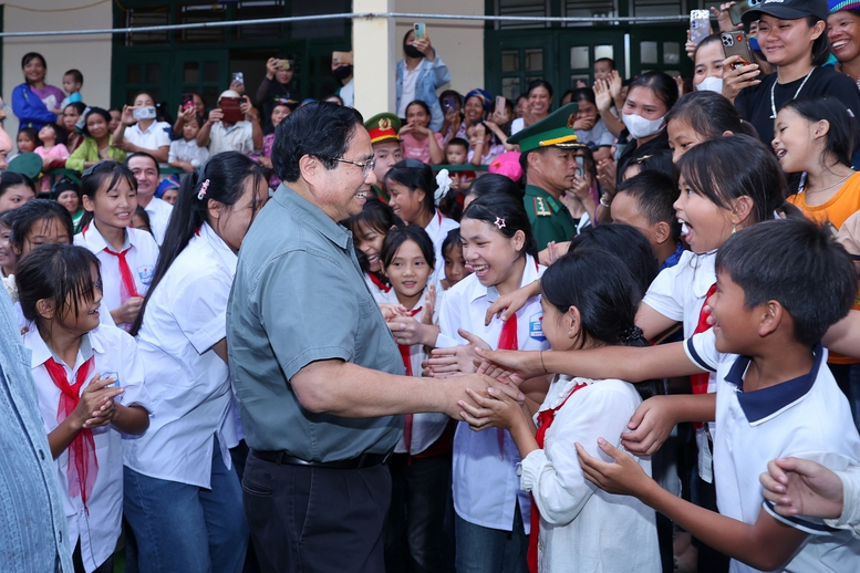 Tăng tốc bứt phá, quyết tâm thực hiện thắng lợi Nghị quyết Đại hội Đại biểu Toàn quốc lần thứ XIV của Đảng- Ảnh 3.