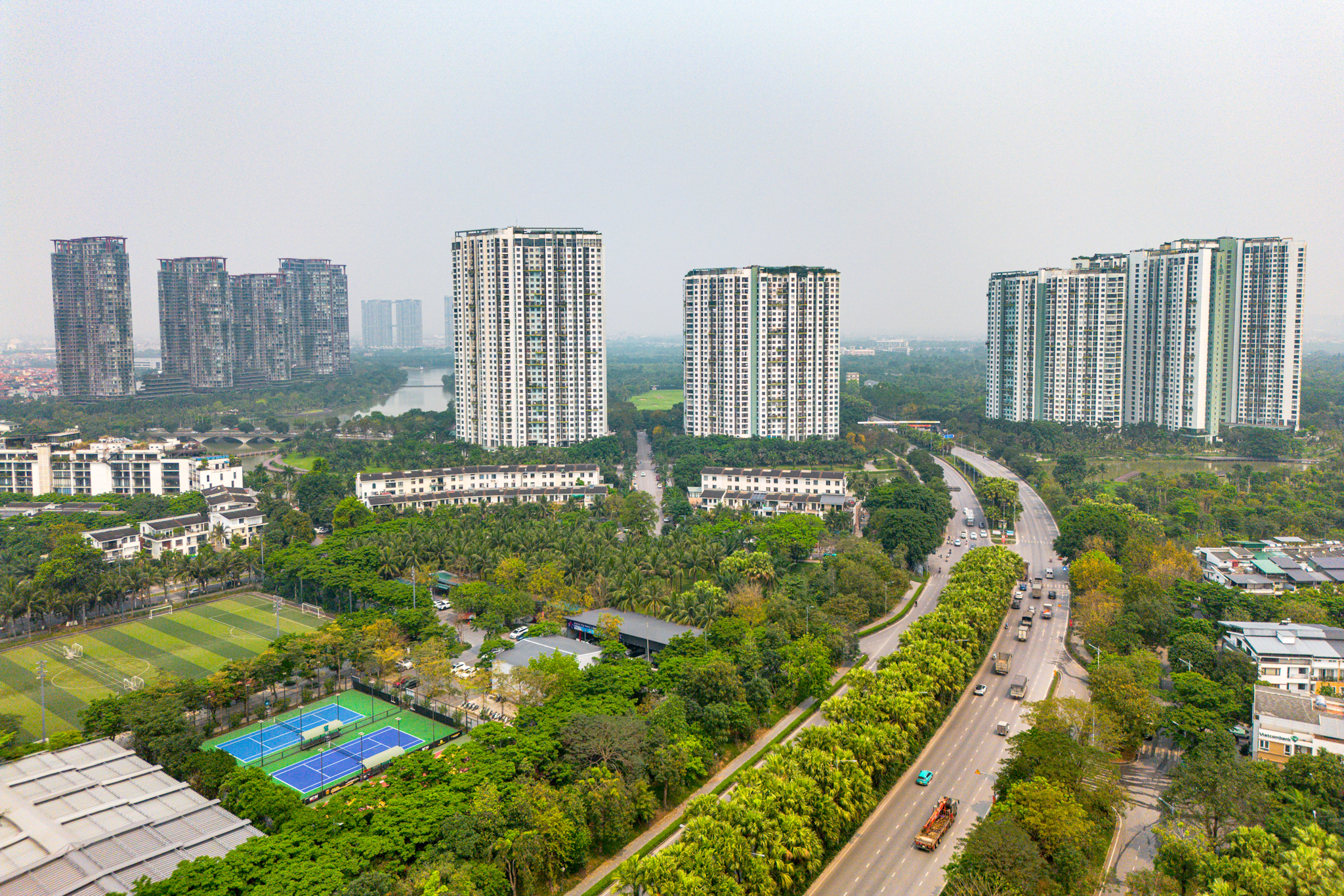 Đại công trường xây sân vận động lớn thứ hai Việt Nam: Lột xác sau 2 tháng, khán đài 60.000 chỗ dần lộ diện - Ảnh 13.