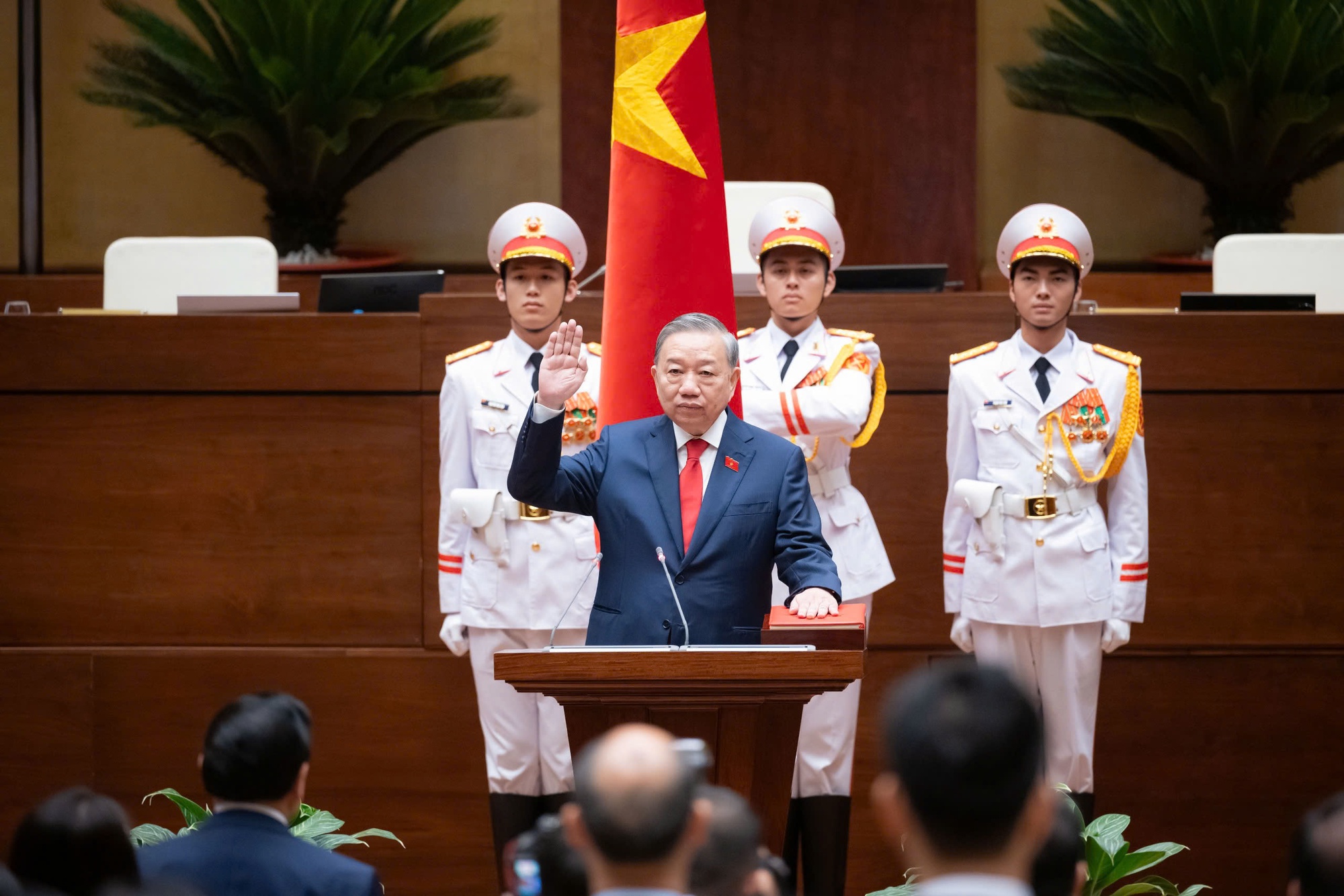 Kiện toàn lãnh đạo cấp cao là dấu mốc đặc biệt, kết tinh niềm tin và khát vọng- Ảnh 2.