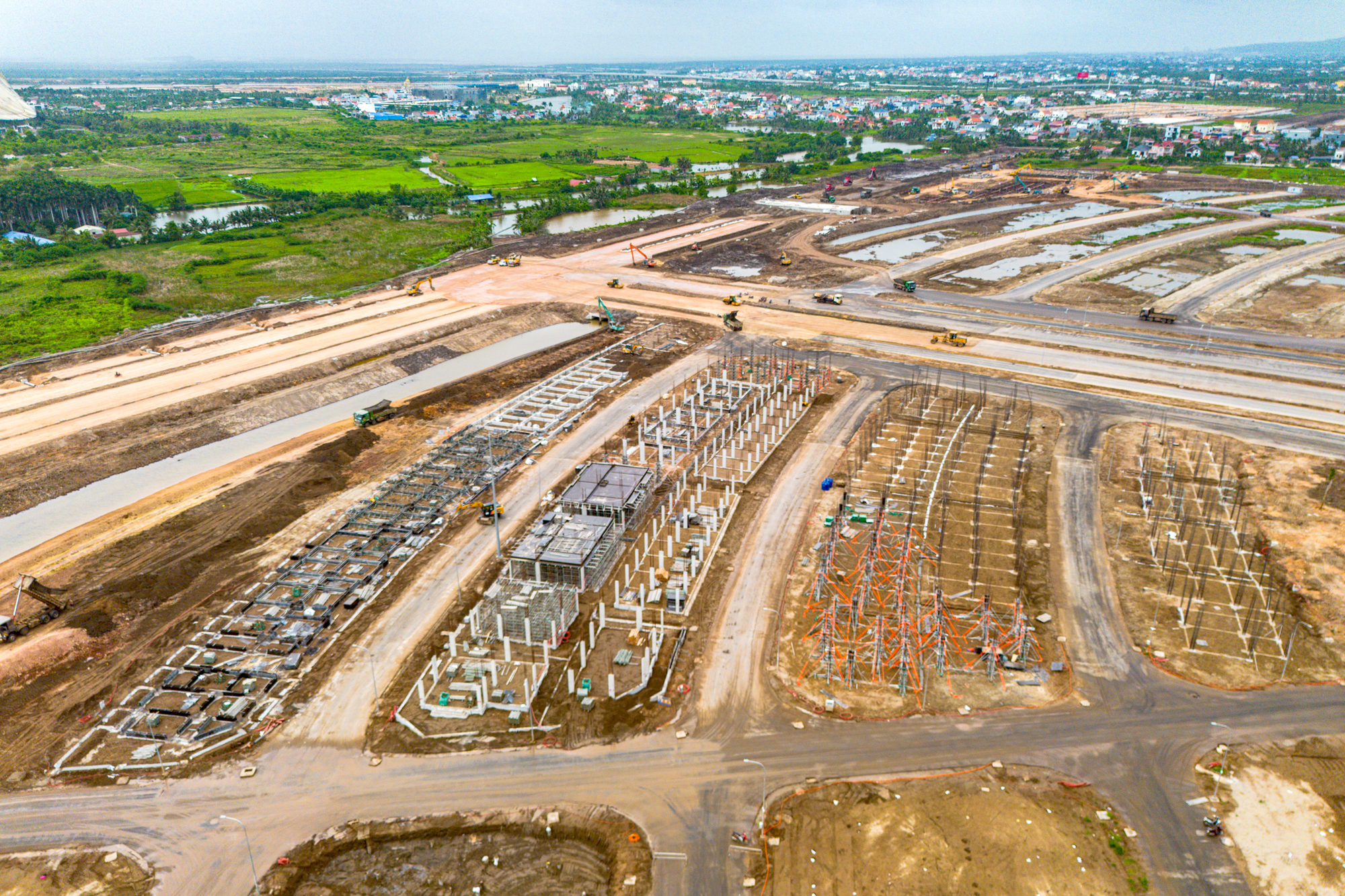 Toàn cảnh khu đô thị hơn 23.000 tỷ của Vinhomes, nằm giữa trung tâm công nghiệp và cảng biển tỷ đô - Ảnh 7.