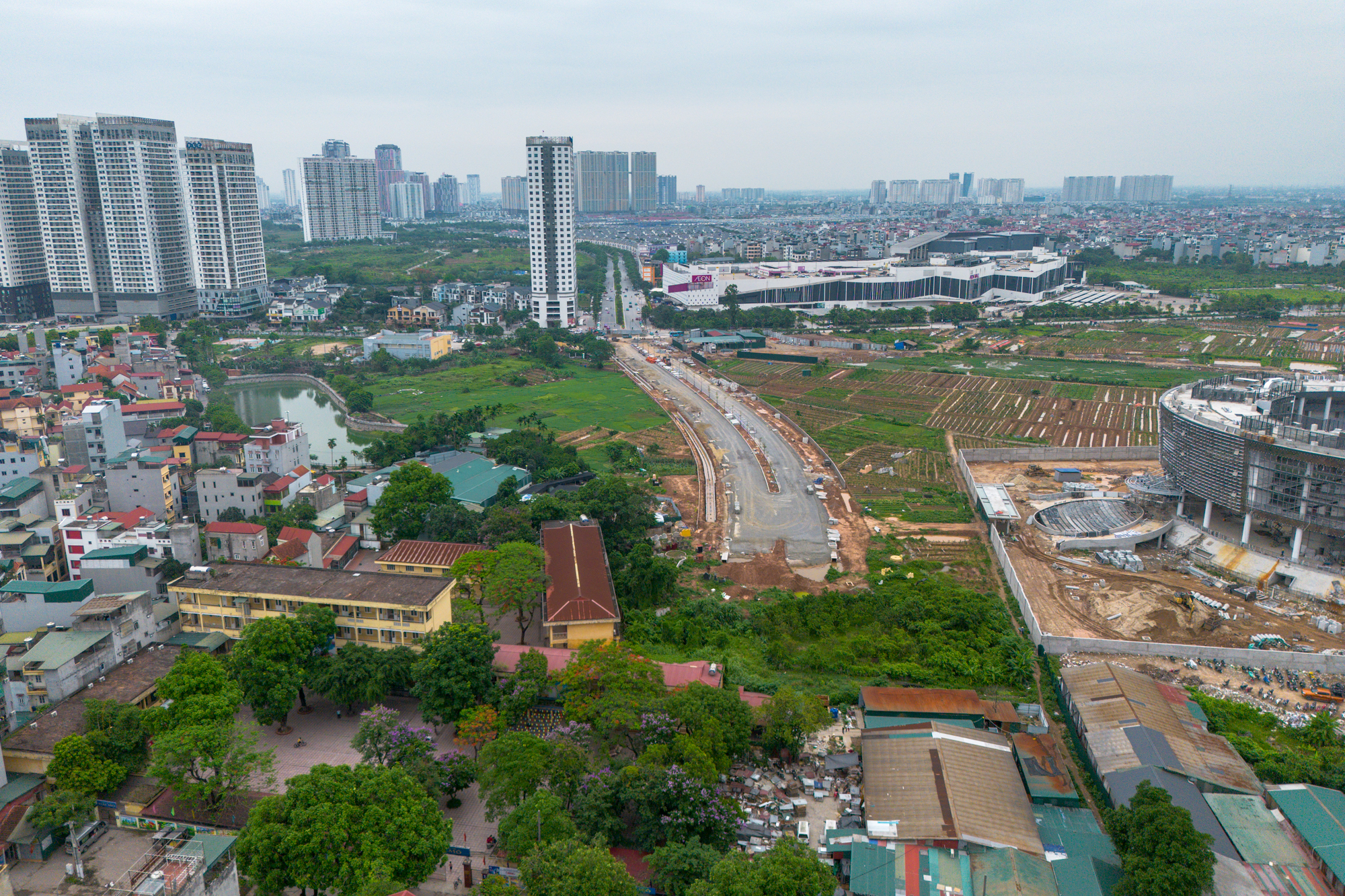 Toàn cảnh tuyến đường dài 5km dang dở suốt hơn 10 năm: Đang được đẩy nhanh tiến độ, kết nối loạt khu đô thị phía Tây Hà Nội - Ảnh 9.