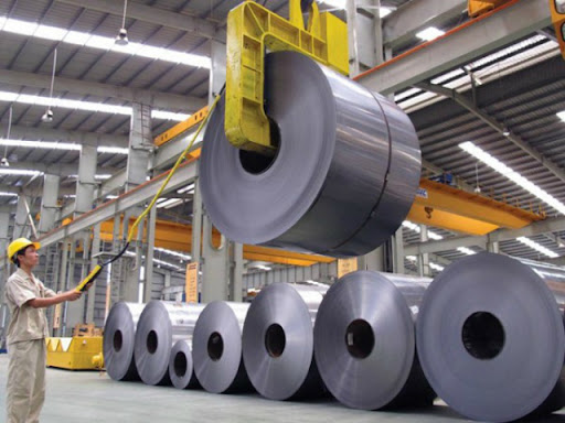 Một cá nhân bị phạt vì bán 'chui' cổ phiếu TLH - Ảnh 1.
