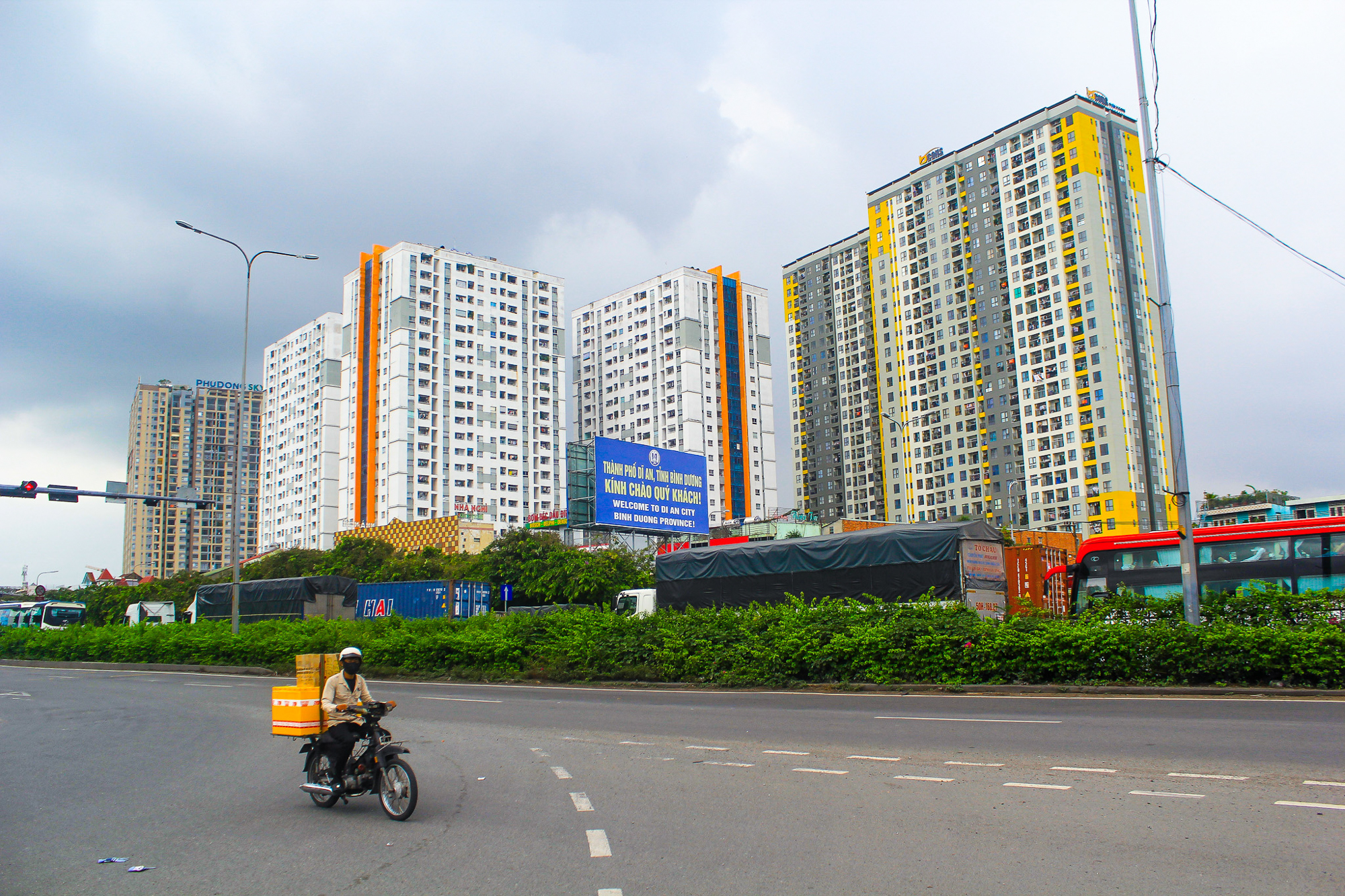 Thị trường căn hộ TP.HCM: Khu Đông giữ ngôi vương, tân binh giá rẻ ồ ạt chiếm sóng - Ảnh 5.