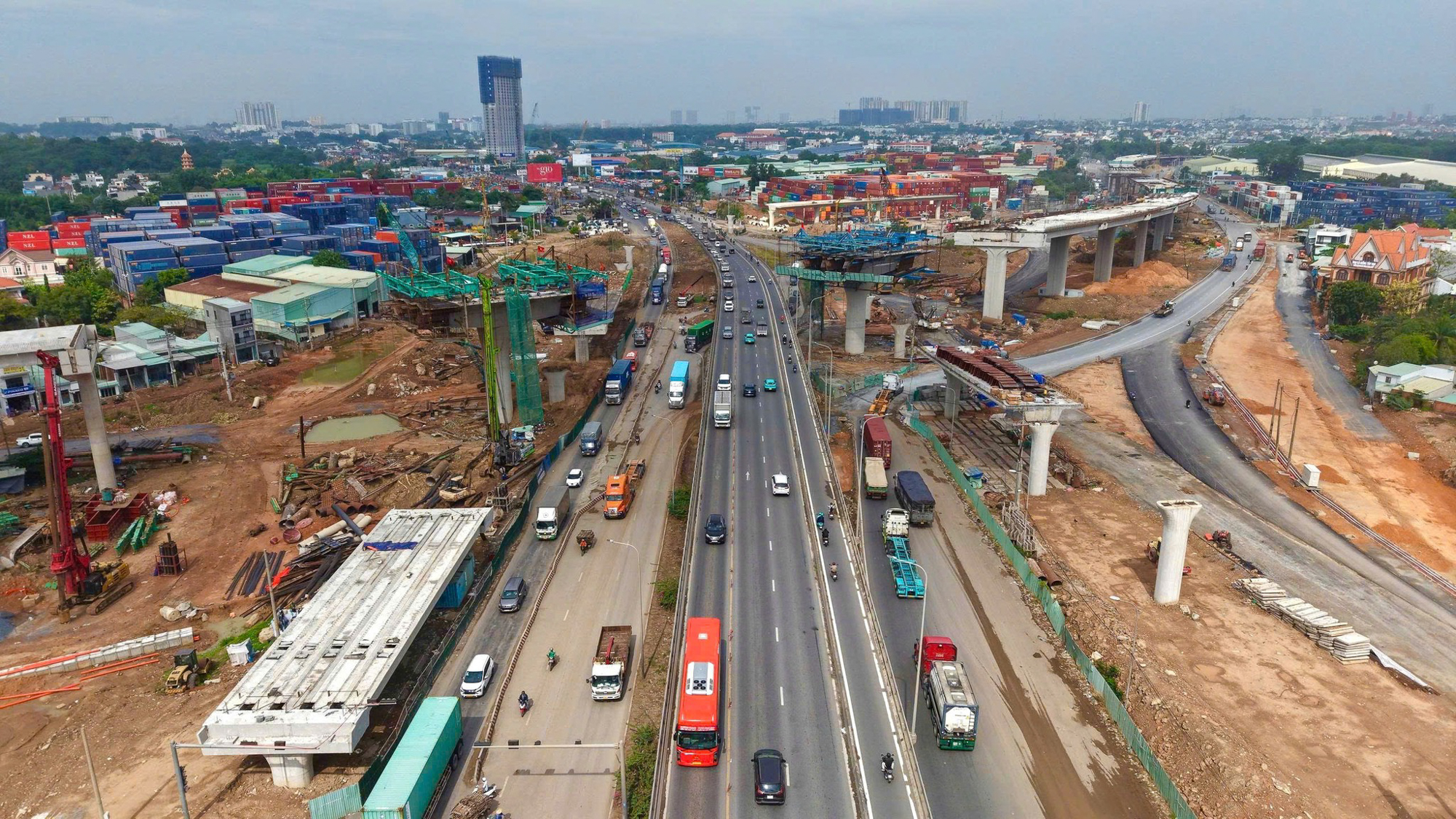 Thị trường căn hộ TP.HCM: Khu Đông giữ ngôi vương, tân binh giá rẻ ồ ạt chiếm sóng - Ảnh 6.