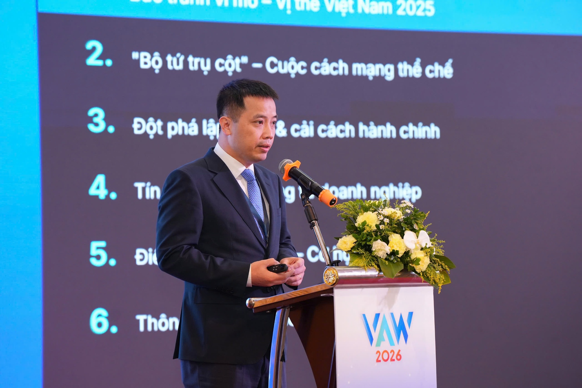 Nhà đầu tư quốc tế đánh giá cao Việt Nam nhưng còn lo về hạ tầng, nhân lực- Ảnh 4.