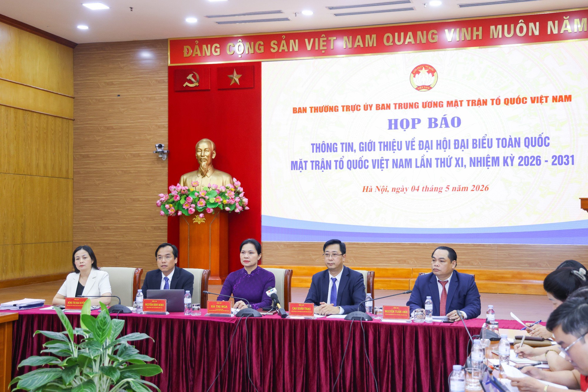 1.138 đại biểu chính thức dự Đại hội MTTQ Việt Nam lần thứ XI, đại biểu cao tuổi nhất 97 tuổi - Ảnh 3.