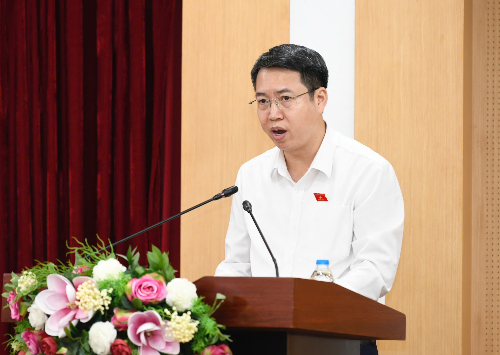 Tổng Bí thư, Chủ tịch nước Tô Lâm tiếp xúc cử tri 10 phường của Hà Nội - Ảnh 5.