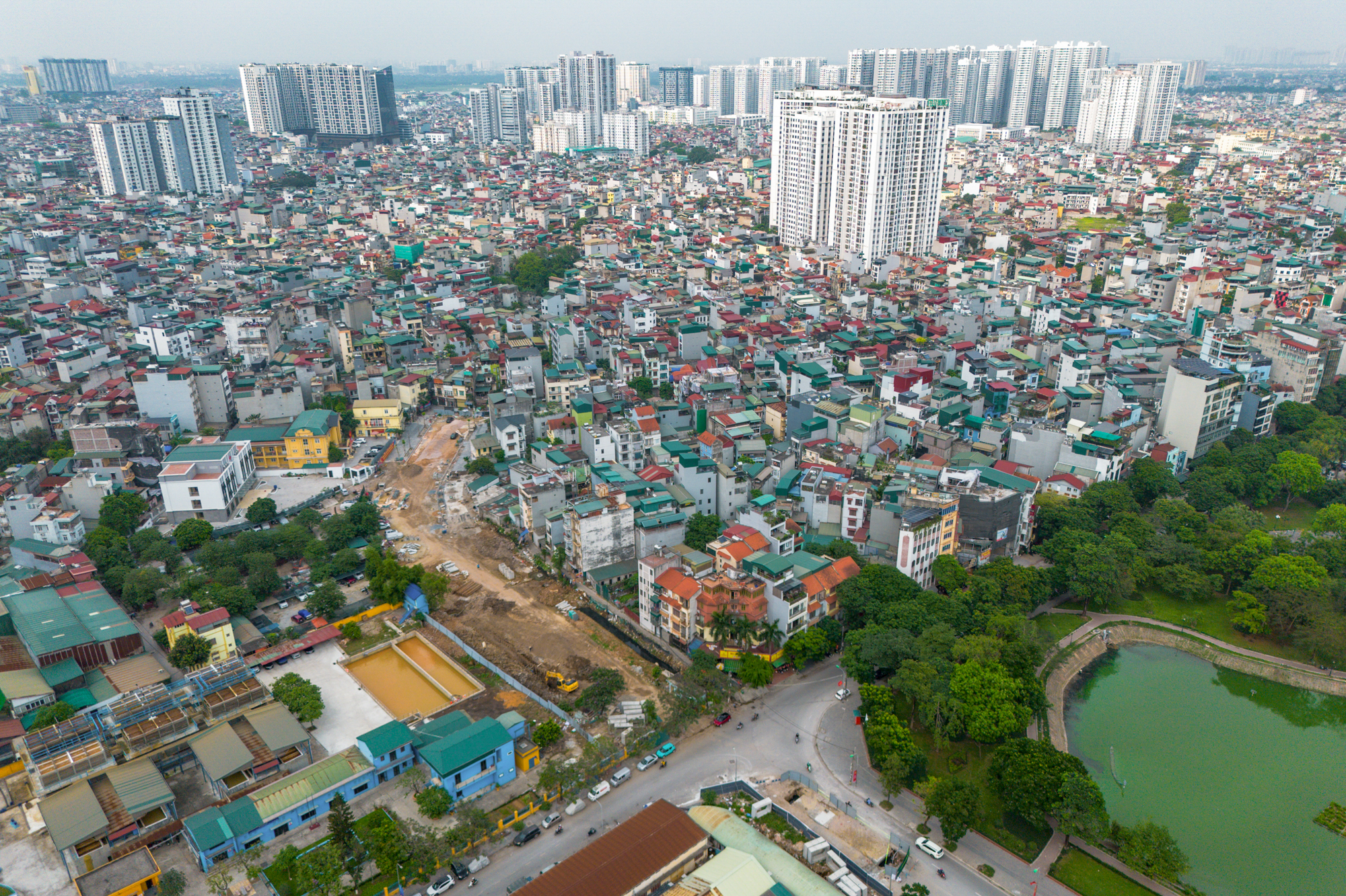 Toàn cảnh khu đất ven hồ sắp chuyển đổi từ nhà máy sang chung cư tại Hà Nội - Ảnh 5.
