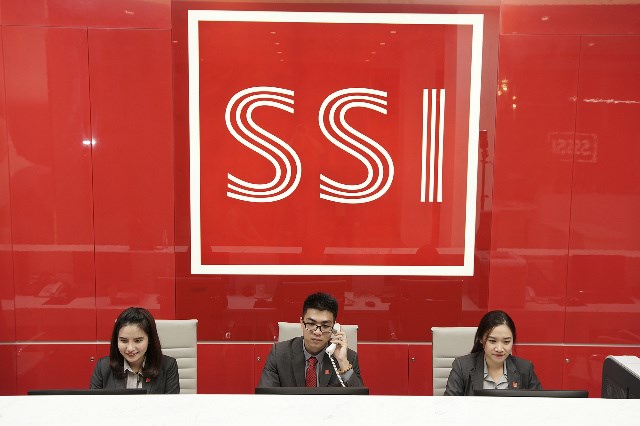 SSI dự kiến phát hành 10 triệu cổ phiếu ESOP cho 295 người - Ảnh 1.
