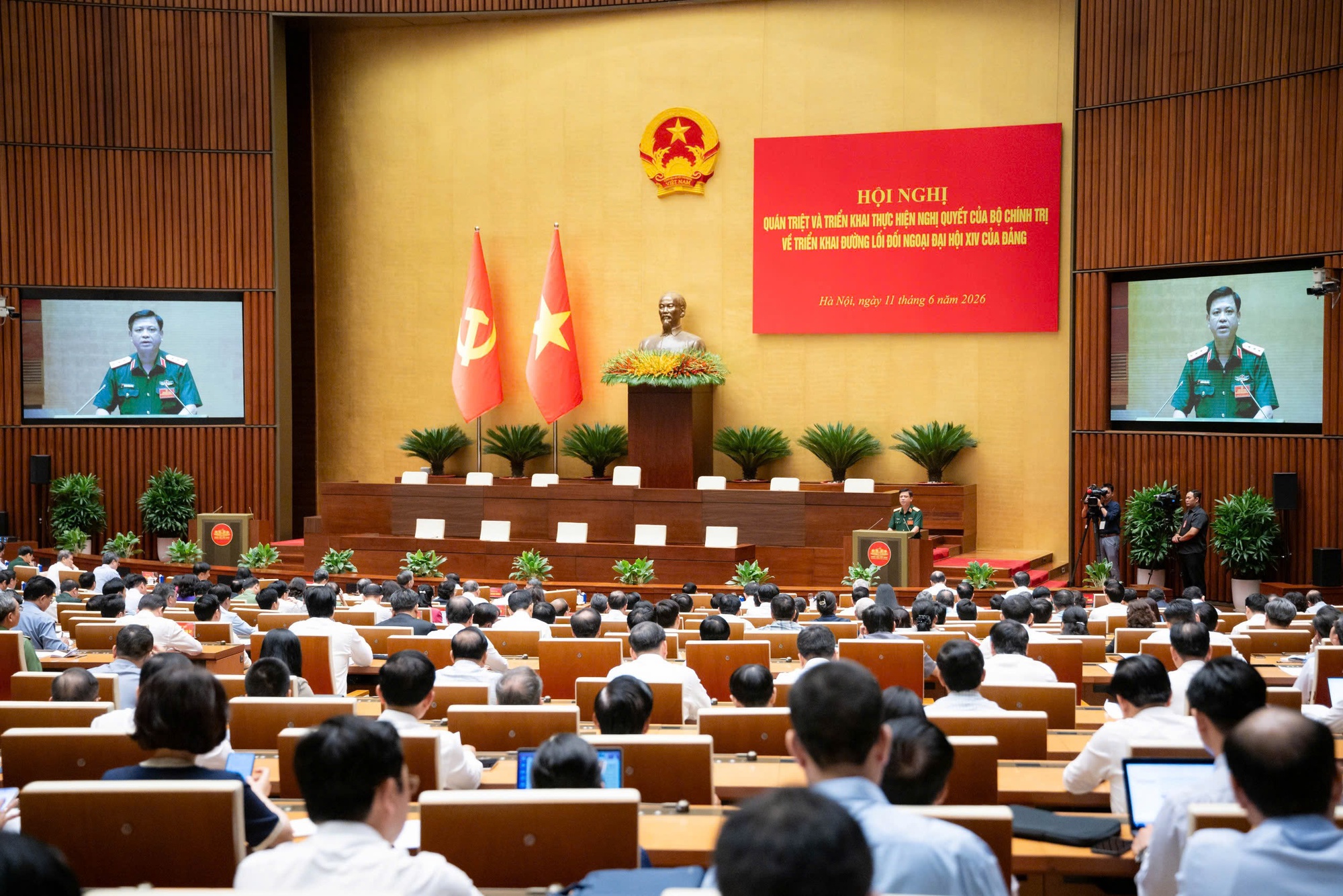 Phát triển đối ngoại tương xứng với tầm vóc, vị thế và bản sắc văn hóa của dân tộc- Ảnh 3.