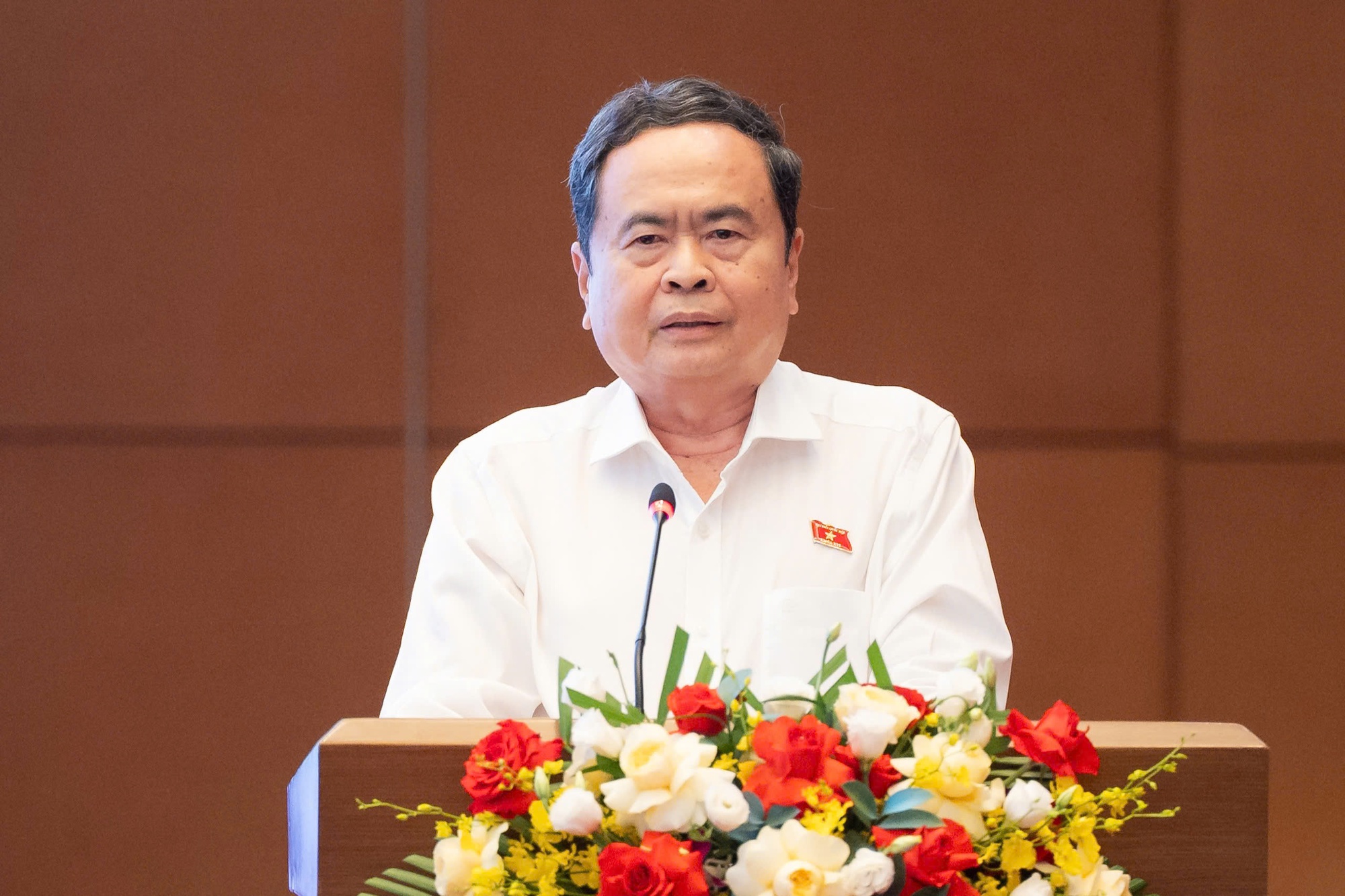 Chuyển mạnh từ "bị động chạy theo thực tiễn" sang "chủ động dẫn dắt lập pháp"- Ảnh 1.