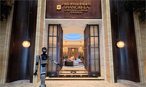 Phát hiện khách sạn đầu tiên trên thế giới không cần nhân viên, mọi dịch vụ đều do robot đảm nhiệm  - Ảnh 1.