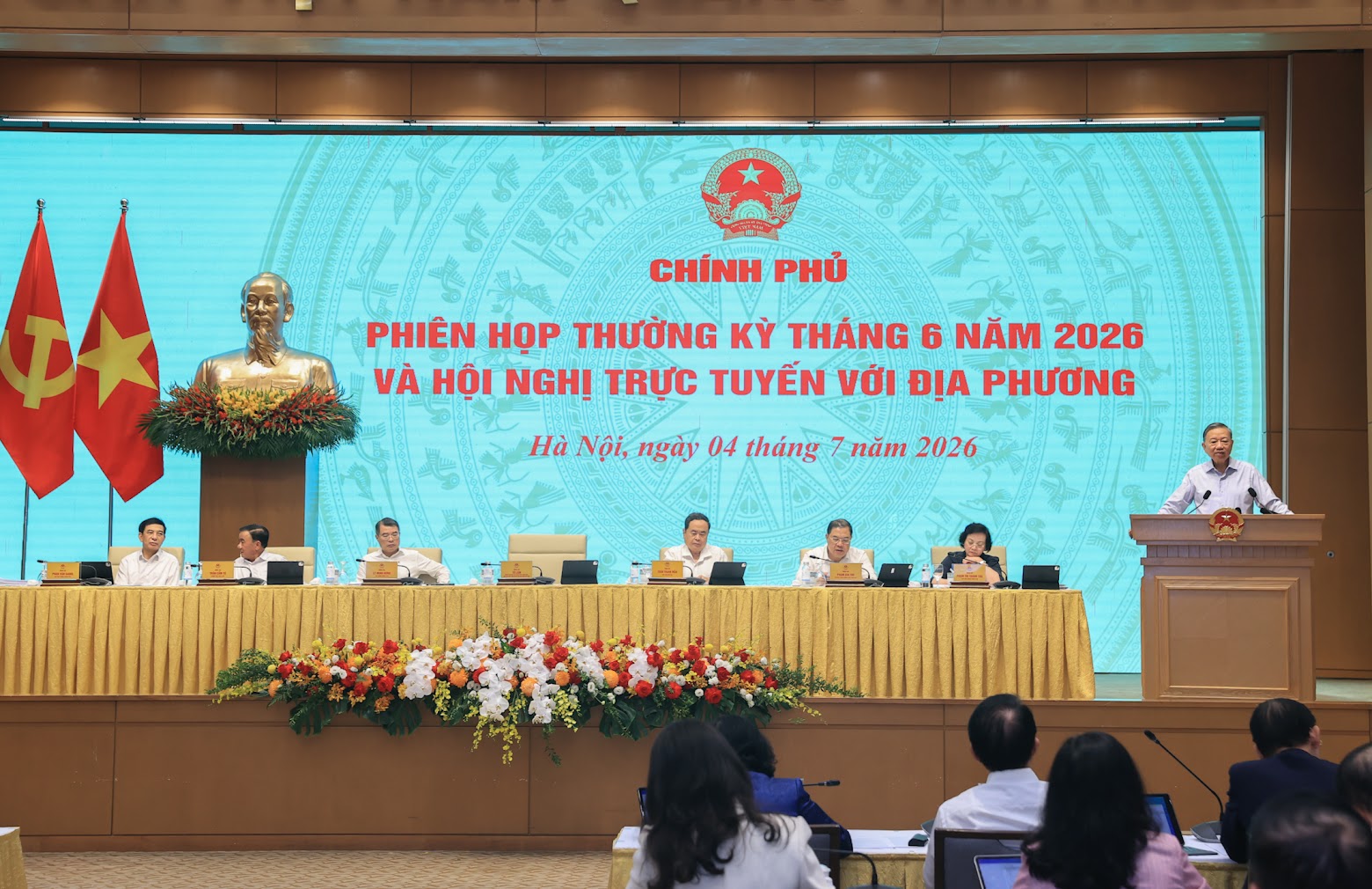 Tổng Bí thư, Chủ tịch nước Tô Lâm: Tiếp tục tinh gọn bộ máy bên trong, khẩn trương xử lý đất đai bỏ hoang- Ảnh 2.