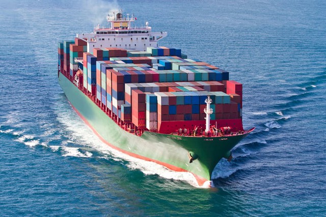 Xuất khẩu 1 triệu container mỗi năm, doanh nghiệp thủy sản đau đầu về chi phí logistics: Cước vận chuyển sang Mỹ có lúc tăng vọt gần 10.000 USD/container - Ảnh 1.