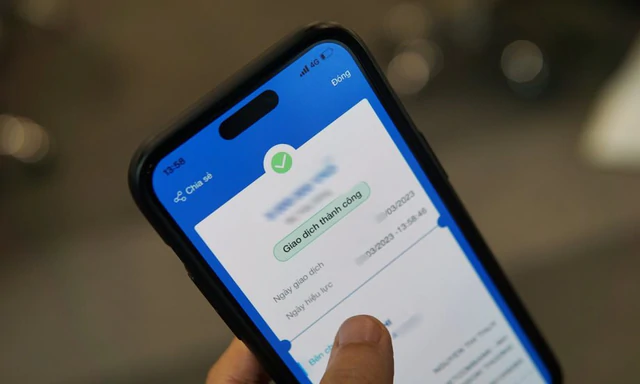 Từ hôm nay, ngân hàng có quyền từ chối thực hiện giao dịch nạp/chuyển tiền online với những khách hàng sau - Ảnh 1.