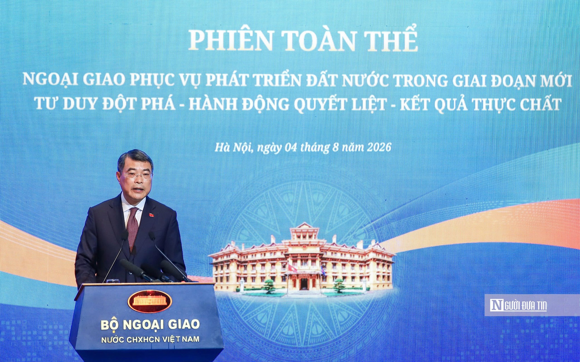 Ngoại giao phải chuyển mạnh từ "mở đường" sang "đồng hành" với doanh nghiệp, địa phương - Ảnh 1.