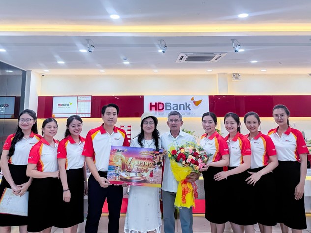Mùa trung thu viên mãn, HDBank gọi tên “Tỷ phú” vàng - Ảnh 1.