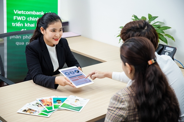 Tài chính - Ngân hàng - Ngân hàng Nhà nước: Xử lý nghiêm ngân hàng ép khách mua bảo hiểm