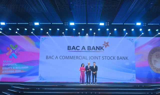 Với chính sách nhân sự 'Vì con người', BAC A BANK tiếp tục được vinh danh là 'Nơi làm việc tốt nhất châu Á 2024'- Ảnh 3.