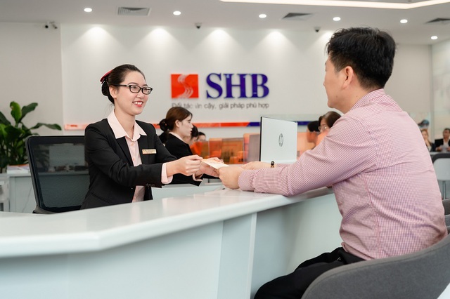 SHB tăng lãi suất tiết kiệm một số kỳ hạn ngày 19/8- Ảnh 1.