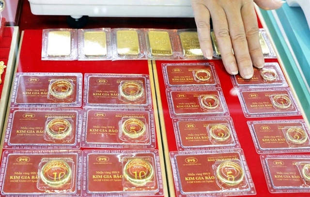 Cập nhật giá vàng hôm nay ngày 2/8: Vàng nhẫn 'quay đầu' giảm nhẹ- Ảnh 1. Cập nhật giá vàng hôm nay ngày 2/8: Vàng nhẫn 'quay đầu' giảm nhẹ- Ảnh 1.
