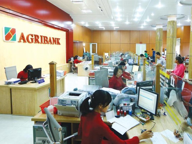 Agribank bất ngờ tăng lãi suất tiết kiệm- Ảnh 1.