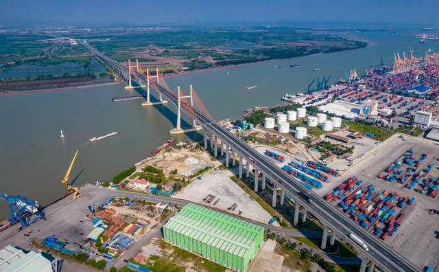 Đạt mức cao nhất trong 1 thập kỷ, đây là địa phương dẫn đầu cả nước về tăng trưởng GRDP 9 tháng đầu năm- Ảnh 1.