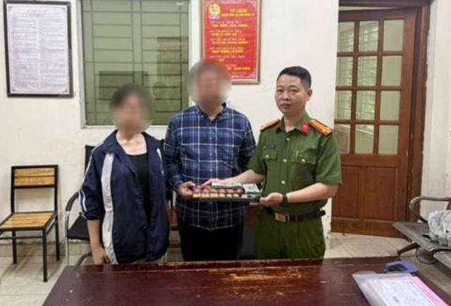 Cô gái trẻ bị Công an 'rởm' khống chế phá két sắt, lấy tiền của gia đình - Ảnh 1.