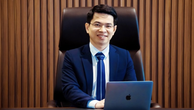 Chủ tịch ngân hàng trẻ nhất Việt Nam gây sốt mạng khi song ca với Bùi Công Nam là ai? - Ảnh 3.