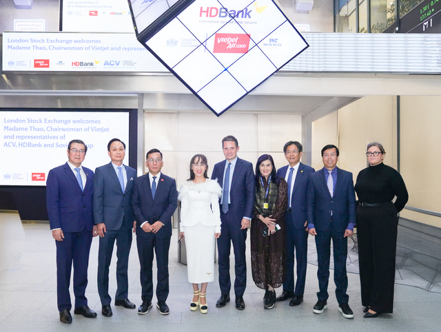 HDBank: Lợi nhuận 9 tháng vượt 14.800 tỷ đồng, tiếp tục dẫn đầu về tỷ suất lợi nhuận, chia cổ tức và cổ phiếu thưởng đến 30% - Ảnh 2.