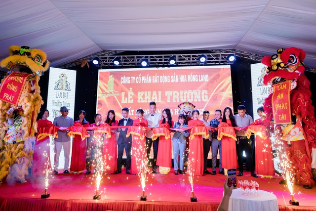 Ngoài bán hàng online, Huấn Hoa Hồng từng lấn sân mở công ty bất động sản nhưng ít người biết tới   - Ảnh 1.