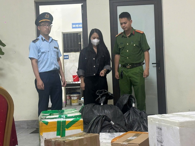 Nhà hàng Hạnh Phúc, A Triệu đồ nướng Trung Hoa và 6 nhà hàng ở Quảng Ninh vừa bị lực lượng chức năng "tuýt còi": Kinh doanh chui, bán thực phẩm nhập lậu - Ảnh 2.