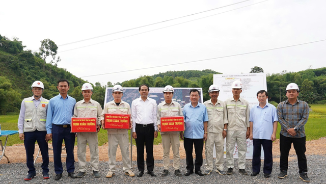 Dự án hơn 1.600 tỷ đồng, là mảnh ghép cuối cùng nối thông toàn tuyến đường Hồ Chí Minh dài hơn 3.000km hiện ra sao?   - Ảnh 1.