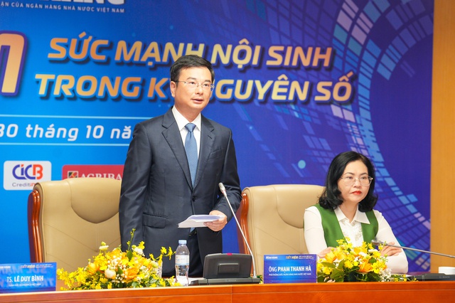 Phó Thống đốc NHNN: “Từ khoản tiết kiệm nhỏ bé của người dân, ngân hàng đã tạo nên dòng vốn khổng lồ chảy vào sản xuất kinh doanh, nông nghiệp, giáo dục, y tế,...” - Ảnh 1.