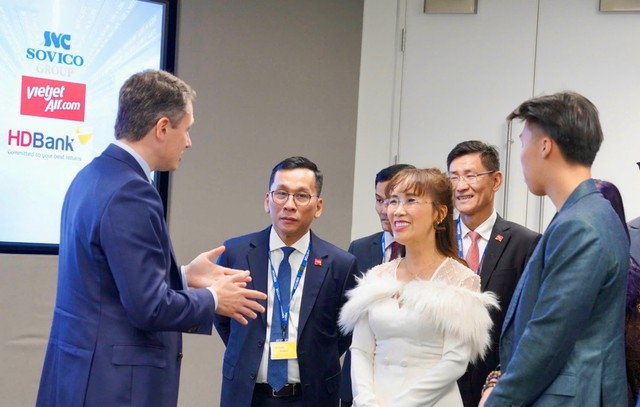 Lãnh đạo HDBank thăm Sàn giao dịch chứng khoán London dịp Tổng Bí thư thăm chính thức Vương quốc Anh - Ảnh 4.