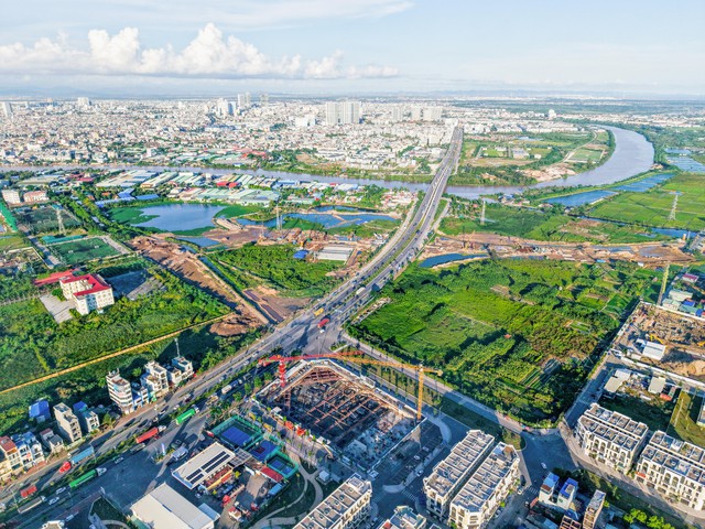 Một thị trường mới nổi phía Bắc đang hút nhiều "sếu đầu đàn" bất động sản Vingroup, Sun Group, BRG... về "làm tổ" - Ảnh 1.