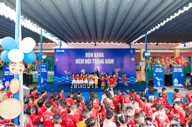 Vinamilk thắp sáng mùa trăng, gửi trọn yêu thương đến trẻ em Việt - Ảnh 1.