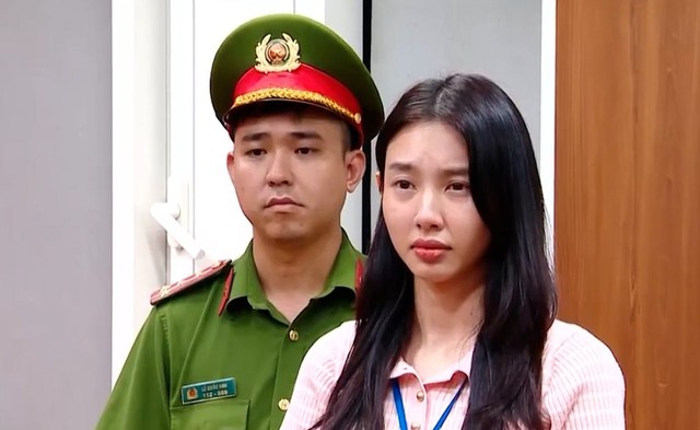 Hoa hậu Thùy Tiên, Quang Linh Vlogs, Hằng Du Mục hầu tòa ngày 19/11 - Ảnh 1.