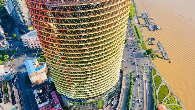 Đang bị tạm giam, bà Trương Mỹ Lan vẫn làm đơn xin "hồi sinh" tòa nhà IFC One Saigon tại đất vàng trung tâm TP.HCM - Ảnh 1.