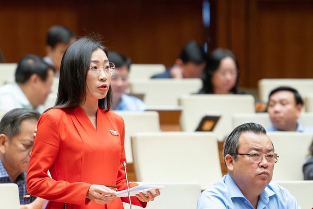 Đại biểu Quốc hội đề nghị cấm livestream trong thời gian nhất định với KOL quảng cáo sai sự thật- Ảnh 1. Đại biểu Quốc hội đề nghị cấm livestream trong thời gian nhất định với KOL quảng cáo sai sự thật- Ảnh 1.