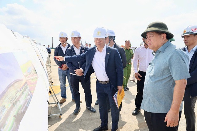 Tập đoàn T&T của bầu Hiển sắp hoàn thành một việc quan trọng ở dự án sân bay 5.800 tỷ đồng - Ảnh 1. Tập đoàn T&T của bầu Hiển sắp hoàn thành một việc quan trọng ở dự án sân bay 5.800 tỷ đồng - Ảnh 1.