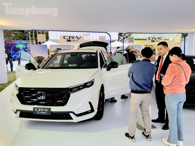 Kinh nghiệm vay mua ô tô trả góp A-Z tốt nhất dành cho khách hàng muốn mua xe trong dịp cuối năm - Ảnh 1.