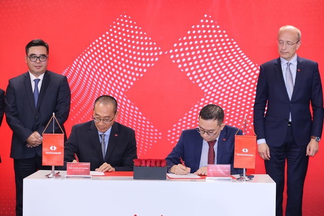 Techcombank chính thức phân phối sản phẩm Techcom Life, nâng tầm trải nghiệm bảo hiểm cho khách hàng Việt - Ảnh 1.