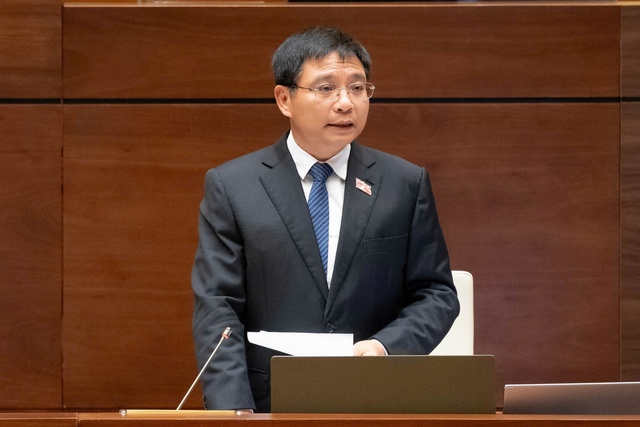 Bộ trưởng Bộ Tài chính: Có hiện tượng nhân viên ngân hàng tư vấn dịch vụ ngân hàng kèm bán bảo hiểm, gây nhầm lẫn cho khách hàng - Ảnh 4.