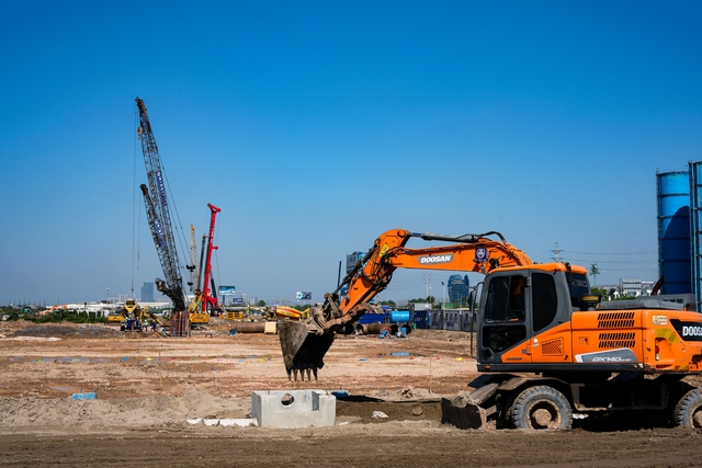 Soi tiến độ thi công các dự án cao cấp của Sunshine Group tại Ciputra và phía Đông Thủ đô - Ảnh 7.