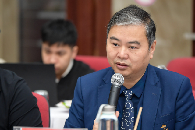 "Có lúc cửa hàng vàng găm hàng gây khó khăn cho công tác quản lý, nhất là vàng chế tác lẻ trong dân" - Ảnh 2.