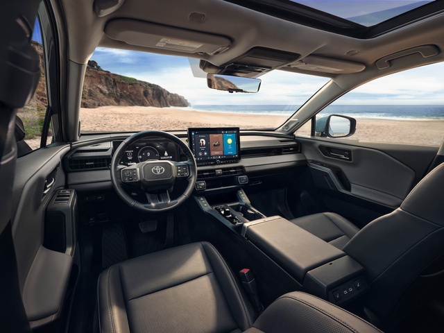 Người mua xe Toyota thoát cảnh "xe mới mua đã cũ" vì hãng kéo dài vòng đời sản phẩm lên 9 năm - Ảnh 3.