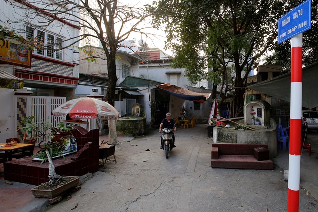 Nhà cạnh nghĩa trang từng bị chê ỏng eo nhưng nay có giá trên 200 triệu đồng/m2   - Ảnh 1.