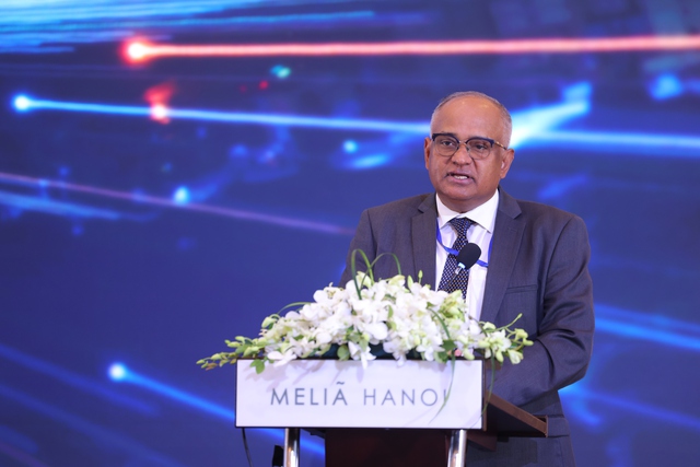 Giám đốc Quốc gia ADB chỉ ra bước tiến ấn tượng Việt Nam đã đạt được trong hơn thập kỷ qua - Ảnh 2.